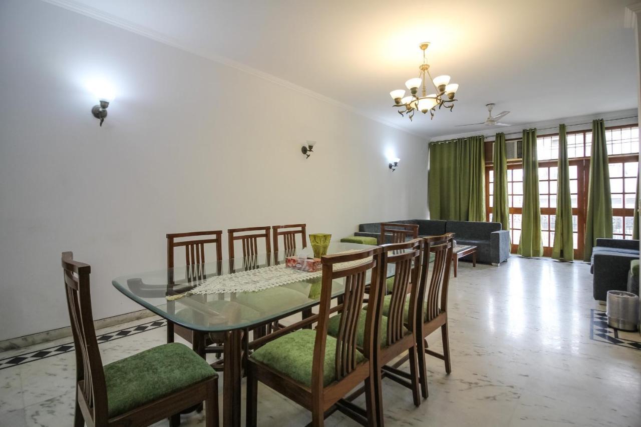 Under My Roof Green Park Ню Делхи Екстериор снимка